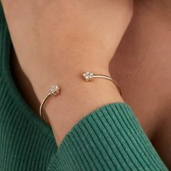 Crystal Forget-Me-Not Flower Flex Cuff 9 Crystal Forget-Me-Not Flower Flex Cuff -Alex And Ani Bracelets Shop crystal flower flex cuff model AA742923SG