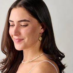 Daisy Heart Drop Earrings -Alex And Ani Bracelets Shop daisy heart drop earrings on model styled AA756523RG 1200x1200 bd93c0f 21437796 2887 4cc2 bfb1 750e179bcb8d