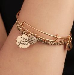 Lotus Beaded Bracelet -Alex And Ani Bracelets Shop lotus beaded bracelet on model AA677022RG