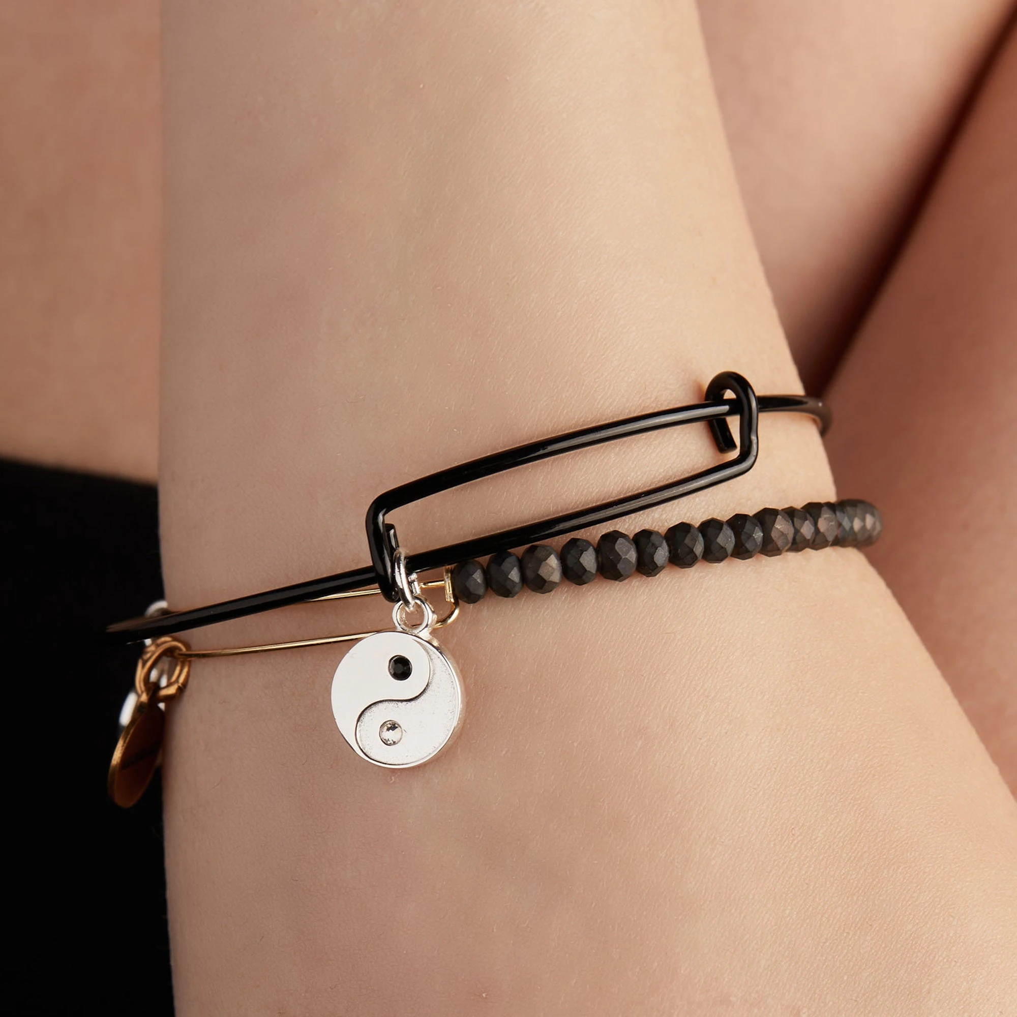 Yin Yang Charm Bangle Bracelet, Black 4 Yin Yang Charm Bangle Bracelet, Black - Image 2